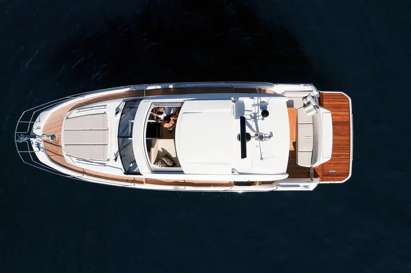  Yacht Photos Pics Manufacturer Provided Image: Top view of 2023 Prestige 420 S luxury yacht on water.