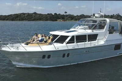 2017 Trader 42 Signature