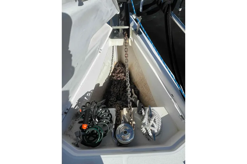 Snail'n Yacht Photos Pics Anchor locker of 2010 Hunter 45 Center Cockpit with chains and ropes.