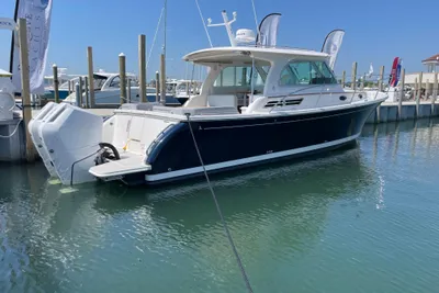 Back Cove 34O