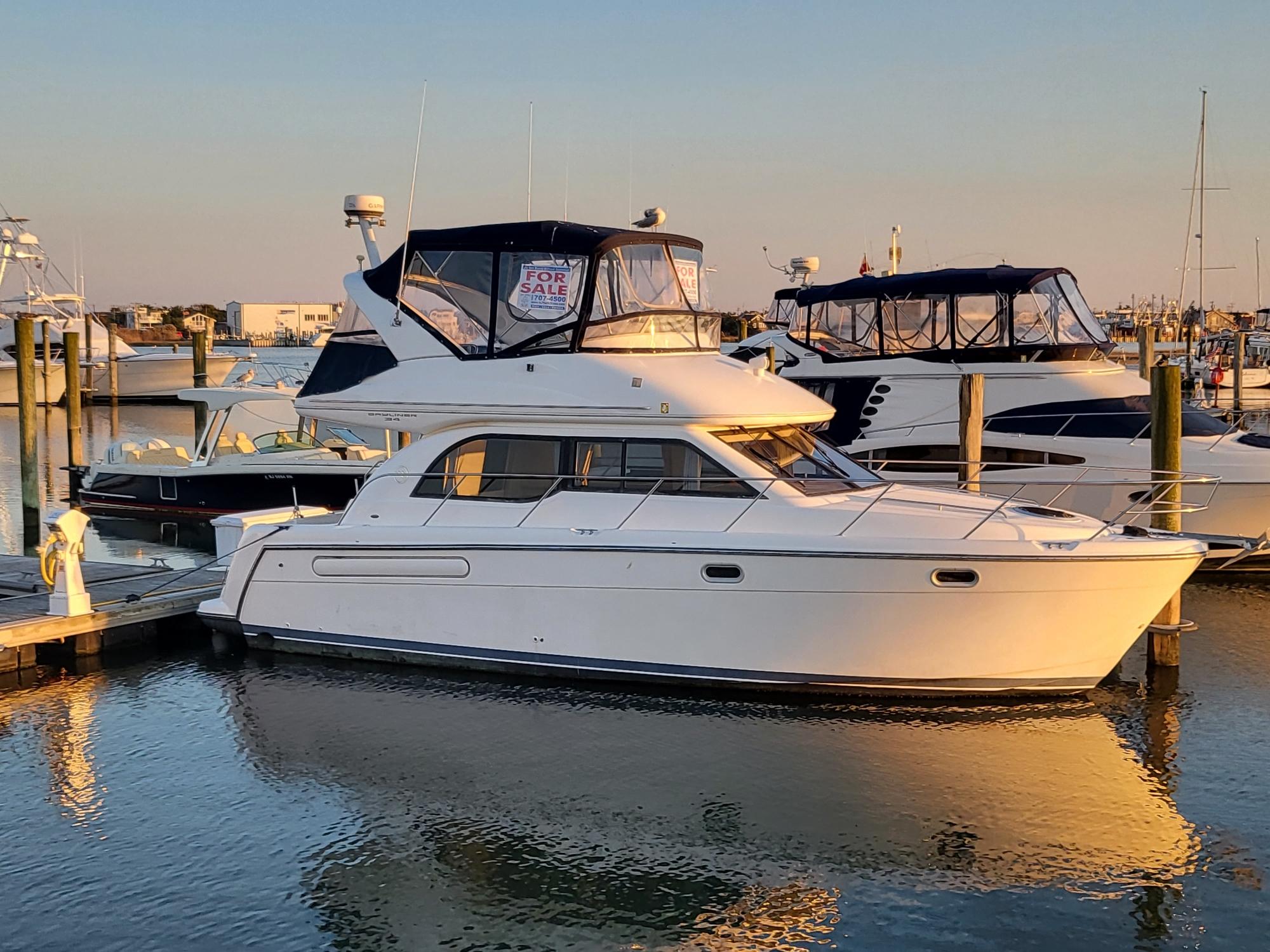 2002 Bayliner 3488 Command Bridge Motoryacht Flybridge for sale