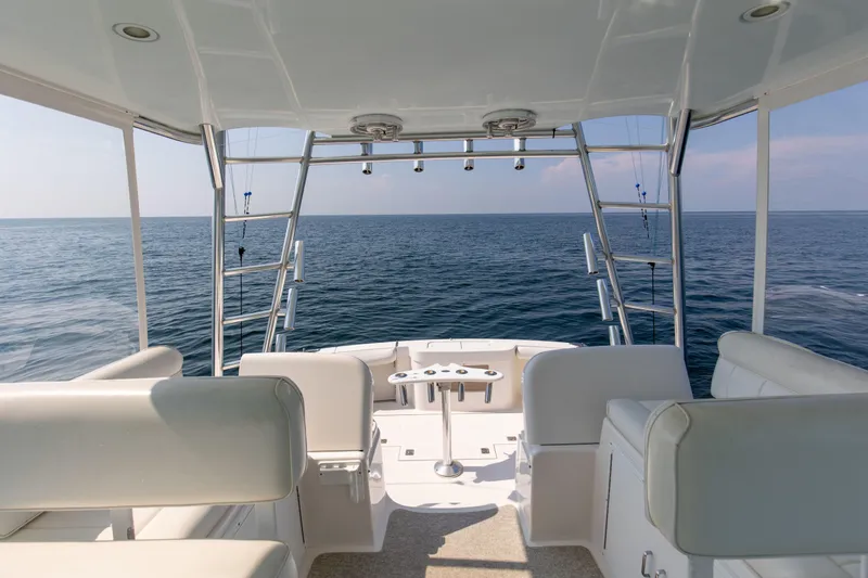 B Reel Yacht Photos Pics 2008 32 Cabo 32 Express B Reel Helm