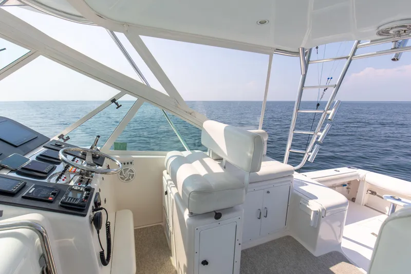 B Reel Yacht Photos Pics 2008 32 Cabo 32 Express B Reel Helm