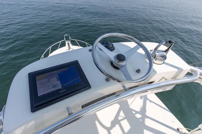 B Reel Yacht Photos Pics 2008 32 Cabo 32 Express B Reel Flybridge