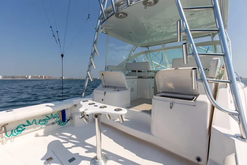 B Reel Yacht Photos Pics 2008 32 Cabo 32 Express B Reel Deck