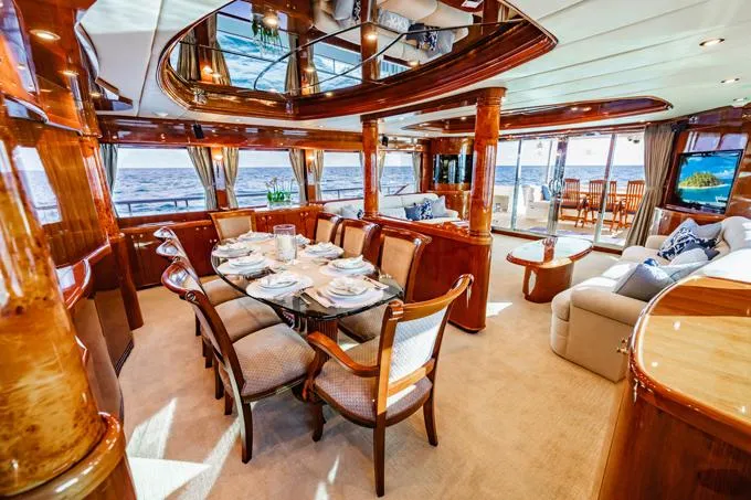 Southern Belle Yacht Photos Pics Dining Area Looking Aft