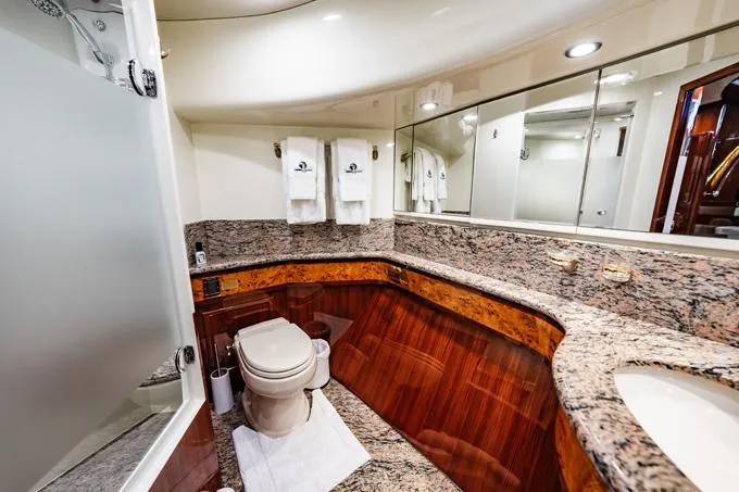 Southern Belle Yacht Photos Pics Stbd. Side Head