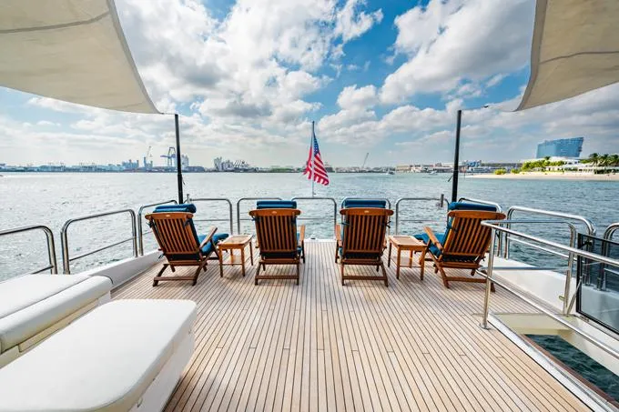 Southern Belle Yacht Photos Pics Boat Deck Seating