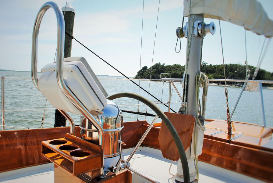 1987 Hinckley Bermuda 40 MK III Yawl