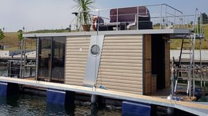2023 Campi 300 Houseboat