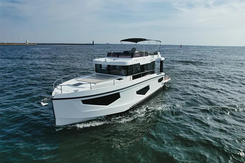 Sea Master Yacht Photos Pics 2025 Cobra Sea Master yacht cruising on open water.