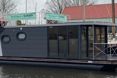 2025 Campi 400 Houseboat
