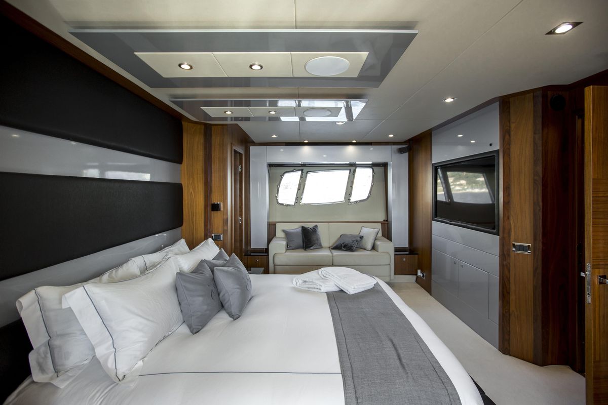 2009 Sunseeker 86 