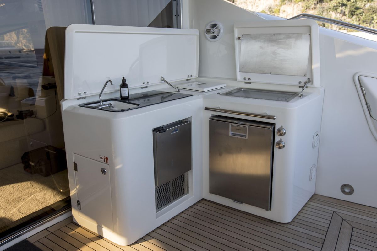 2009 Sunseeker 86 