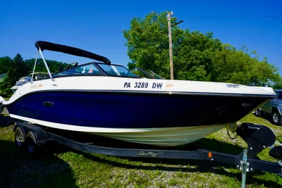 Sea Ray SPX 230