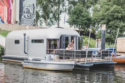 2025 The Coon 1000 Houseboat