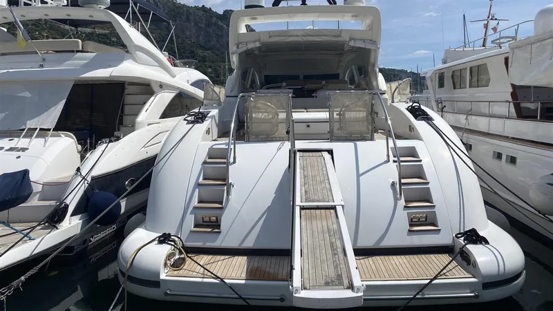  Yacht Photos Pics 05 Exterior