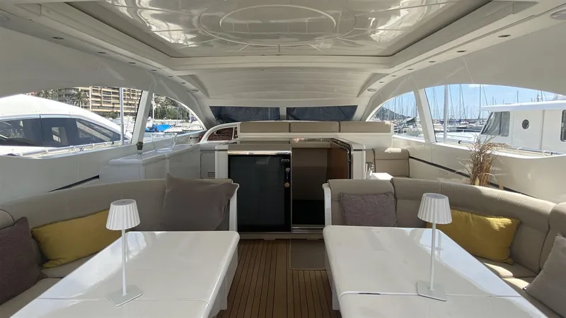  Yacht Photos Pics 19 AFT