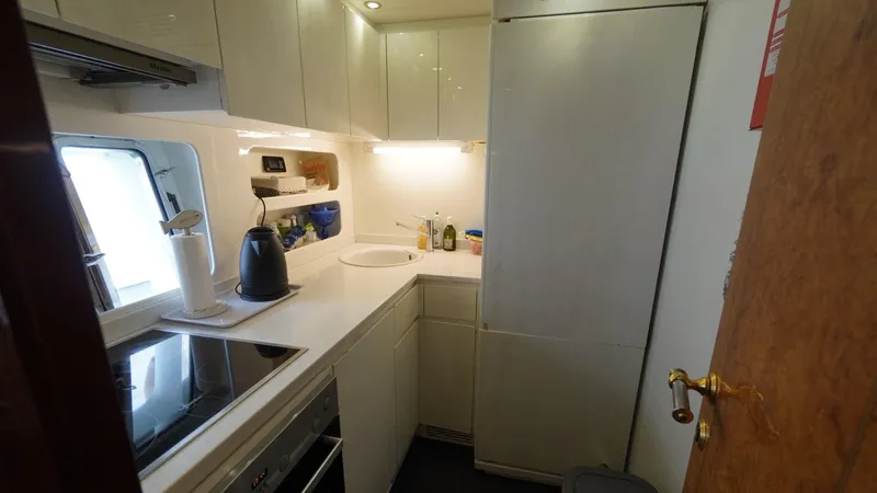  Yacht Photos Pics 43 Galley