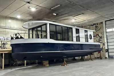 2027 Custom Dutch Homeship 1485