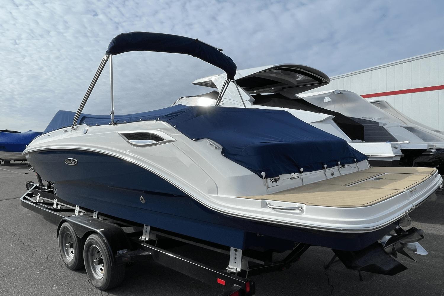 2022 Sea Ray 250 SDX Runabout for sale - YachtWorld 2022 Sea Ray 250 SDX Runabout for sale - YachtWorld