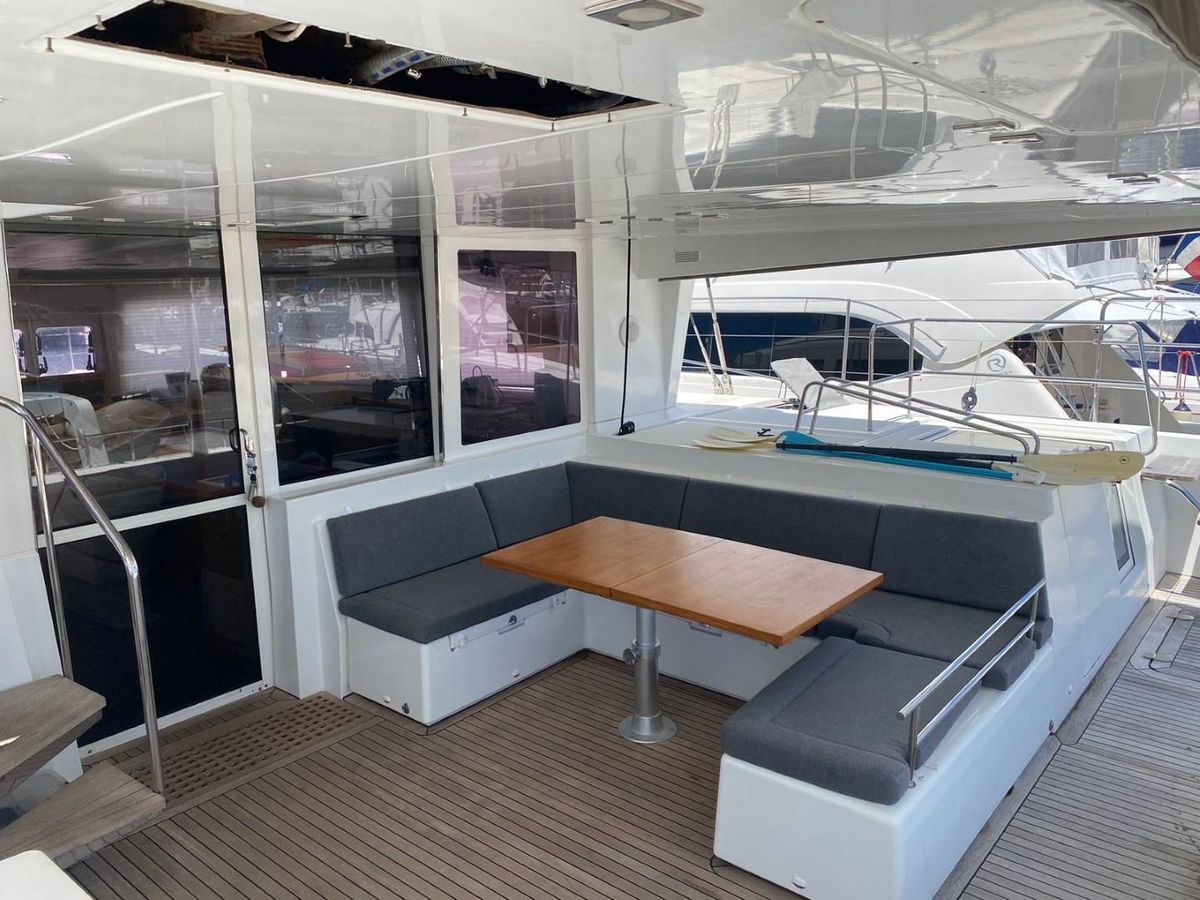 2012 Lagoon 56 