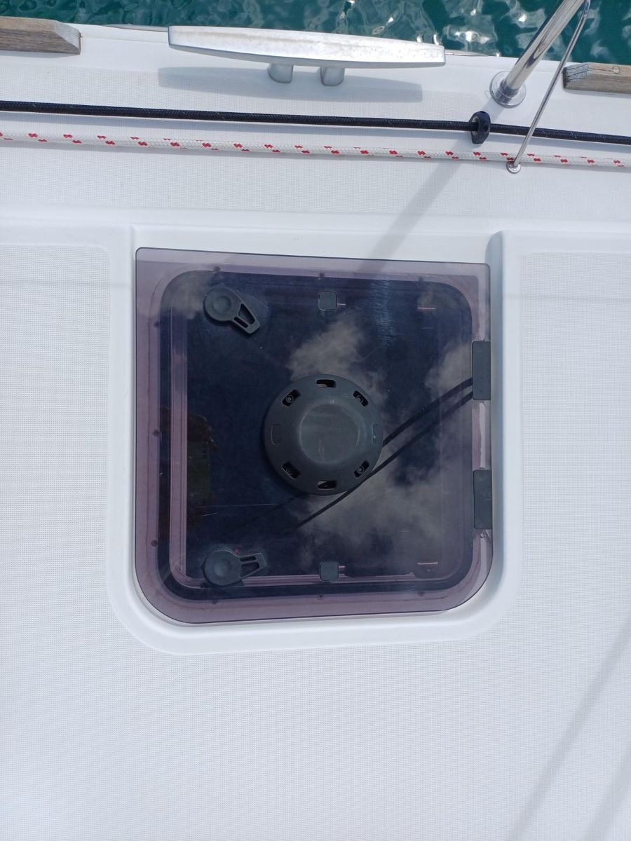 2012 Lagoon 56 