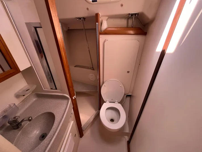 New Horizons Yacht Photos Pics 