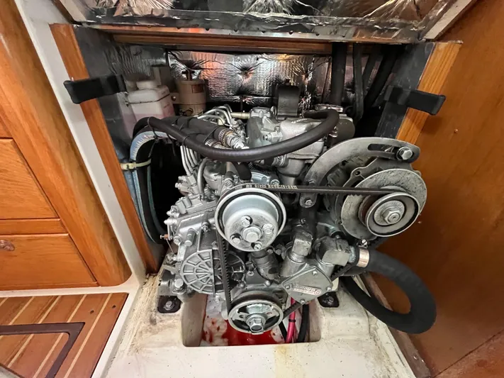 New Horizons Yacht Photos Pics 