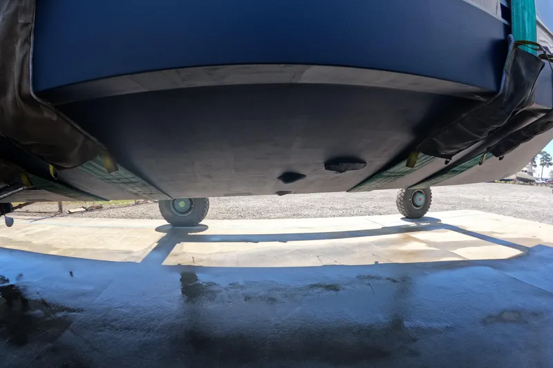 Long Hot Summer Day Yacht Photos Pics 