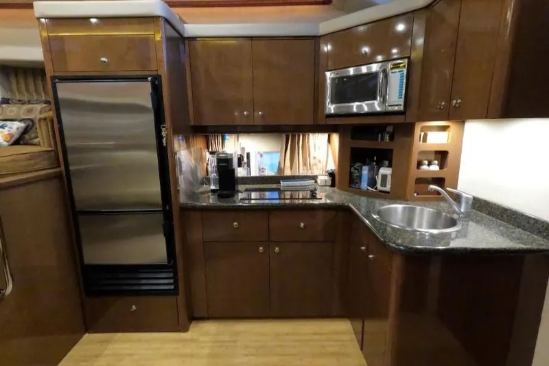 Long Hot Summer Day Yacht Photos Pics Gally.JPG