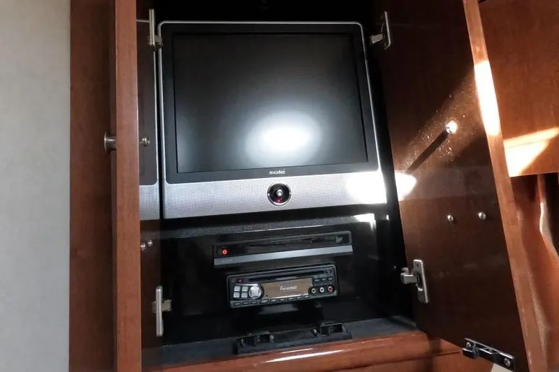 Long Hot Summer Day Yacht Photos Pics 