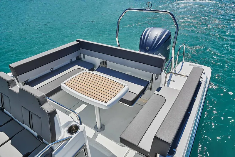  Yacht Photos Pics Manufacturer Provided Image