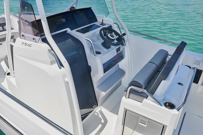  Yacht Photos Pics Manufacturer Provided Image