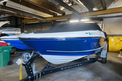 Bayliner VR5 Bowrider I/O