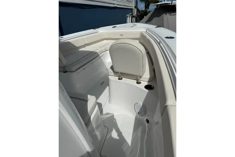  Yacht Photos Pics 2024 Sea Hunt Gamefish 27 Forward Seating interior with white cushioned seats.