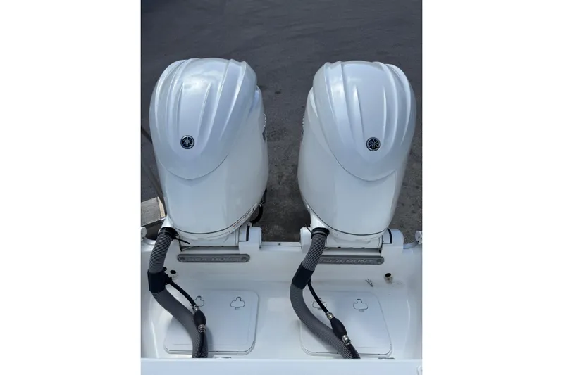  Yacht Photos Pics Twin outboard engines on a 2024 Sea Hunt Gamefish 27 Forward Seating boat.