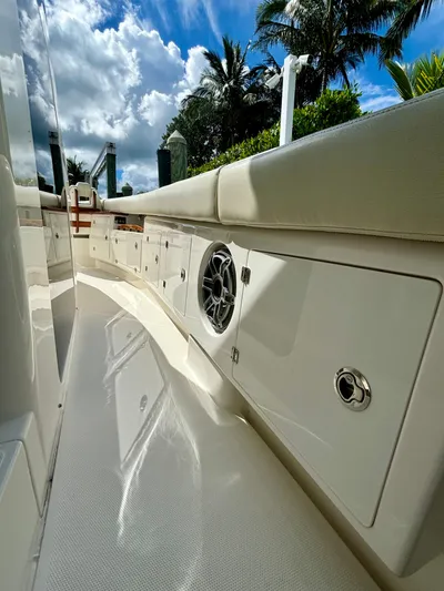 Seakeeper Yacht Photos Pics 