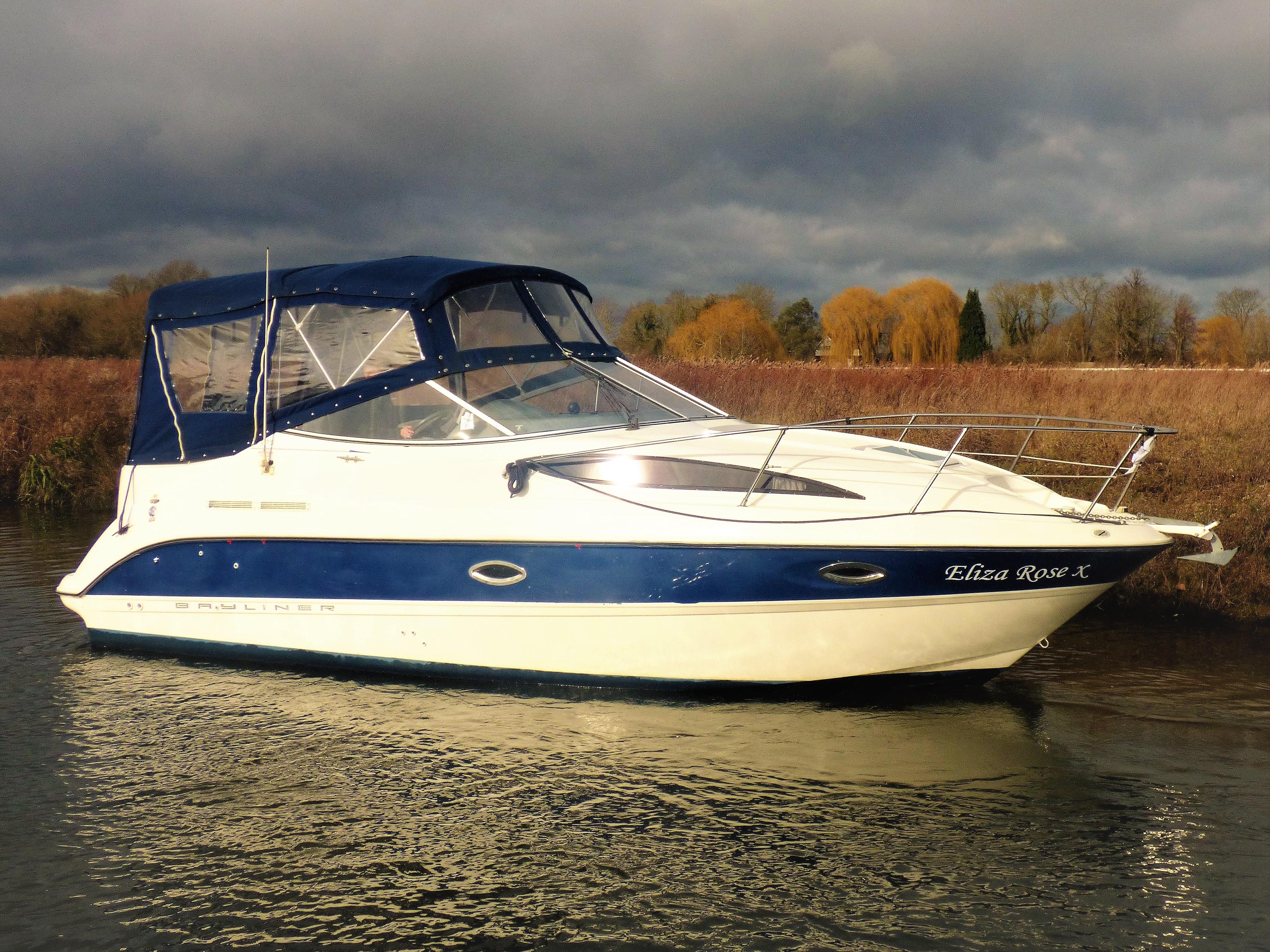 2004 Bayliner 275 Sports cruiser à vendre - YachtWorld