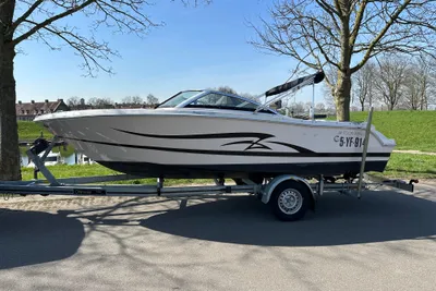 2016 Four Winns Freedom 190 incl. Trailer