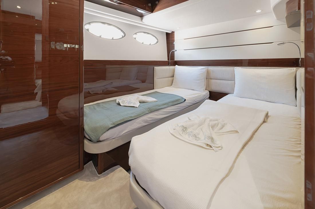 2018 Princess 69 
