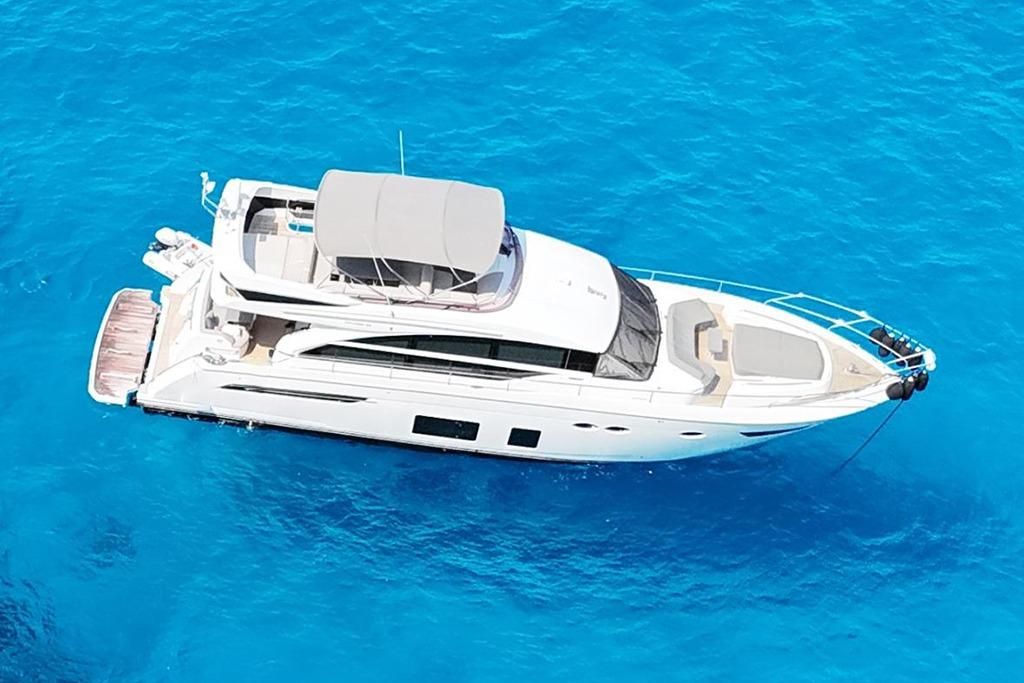 2018 Princess 69 