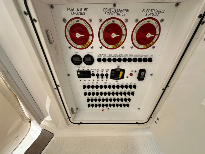 Hey Girl Yacht Photos Pics 