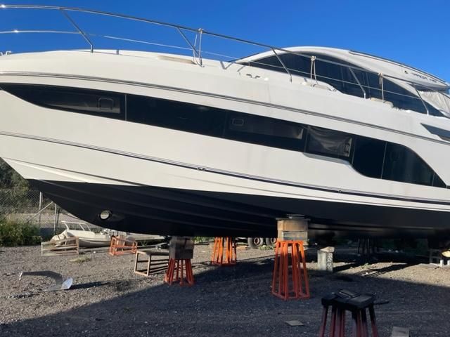 2021 Fairline 46 