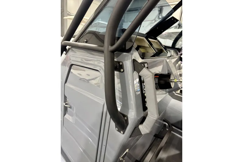  Yacht Photos Pics Black Pipework