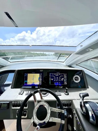  Yacht Photos Pics Manufacturer Provided Image