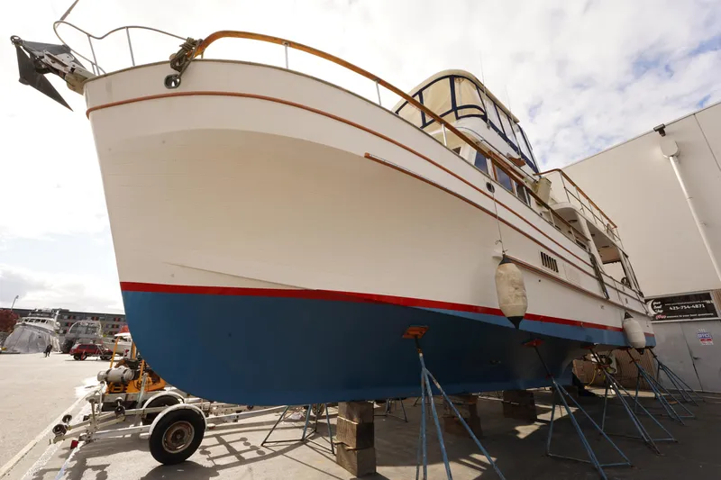 Osprey Yacht Photos Pics 