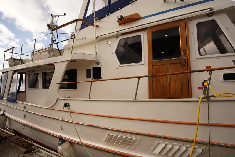 Osprey Yacht Photos Pics 