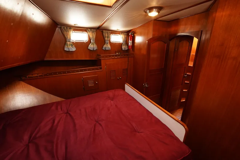 Osprey Yacht Photos Pics 