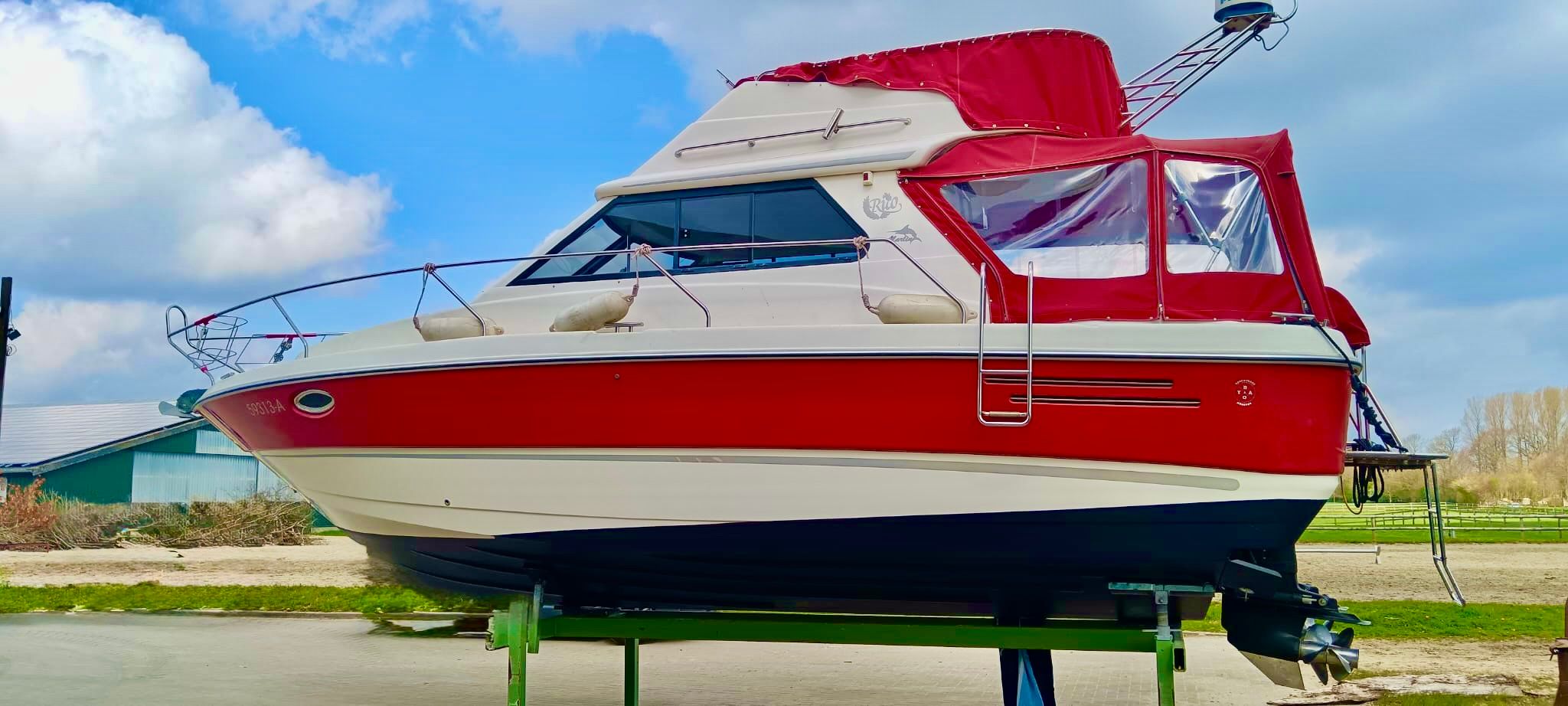 1998 Custom RICO Powerboats 32